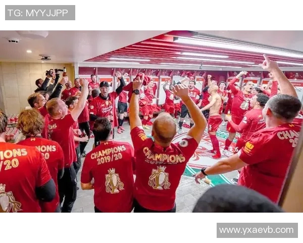 足球明星精彩定球瞬间视频集锦让你领略绝妙技艺与激情时刻