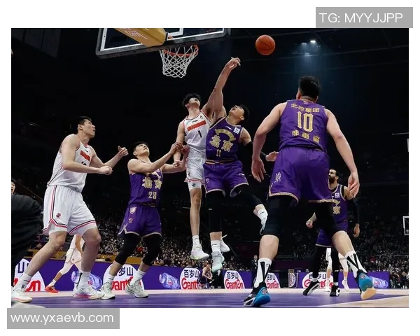 任骏飞引领球队奋勇拼搏展现篮球精神助力赛季辉煌成就 任骏飞引领球队奋勇拼搏展现篮球精神助力赛季辉煌成就